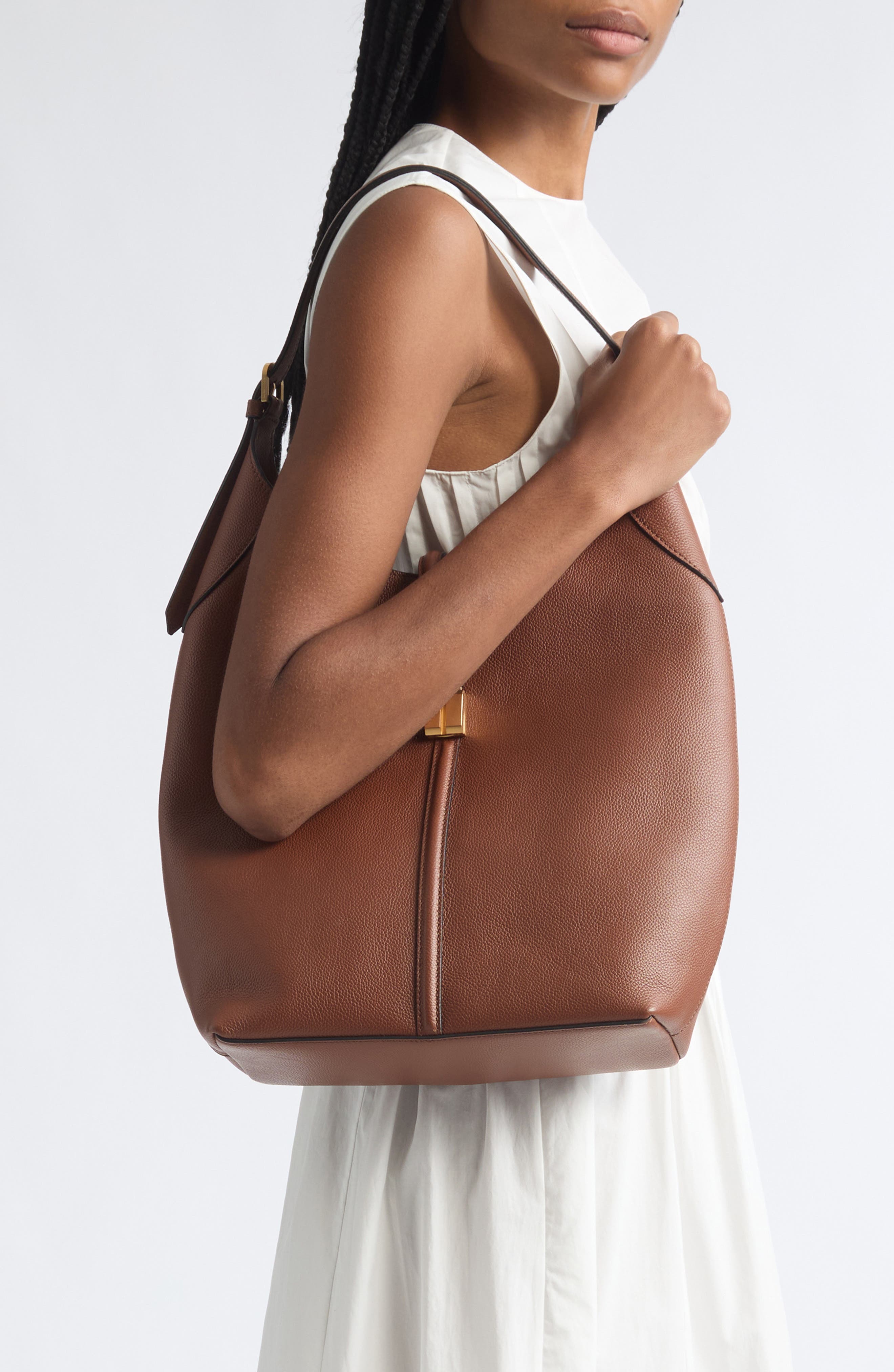 The Large Siena Leather Bucket Bag, Alternate, color, TAN