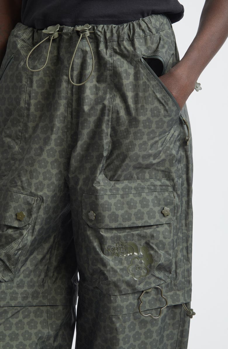 Cecilie Bahnsen x The North Face Water Repellent Cargo Pants, Alternate, color, Forest Night Green