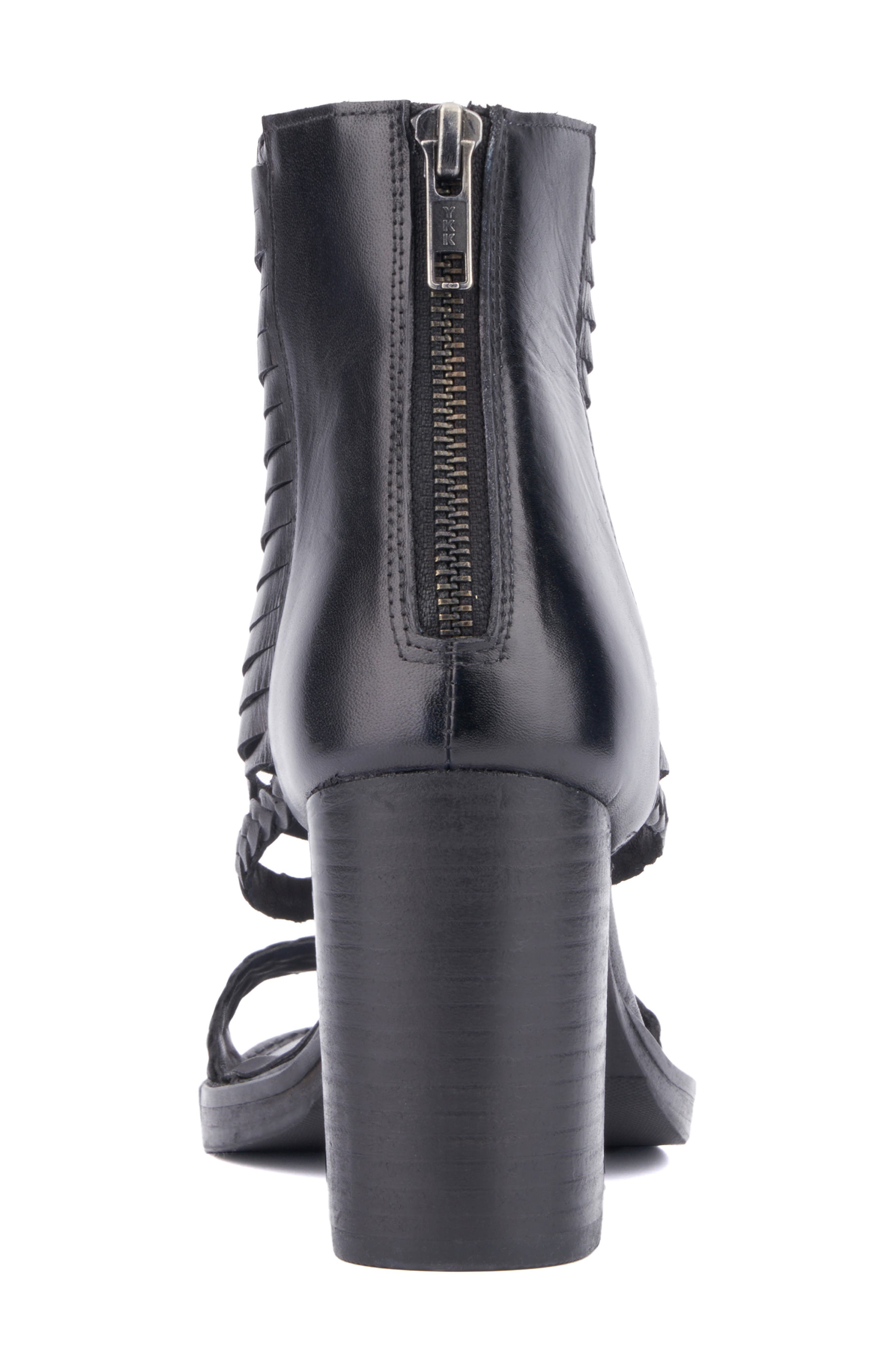 VINTAGE FOUNDRY Leila Fringe Sandal, Alternate, color, Black