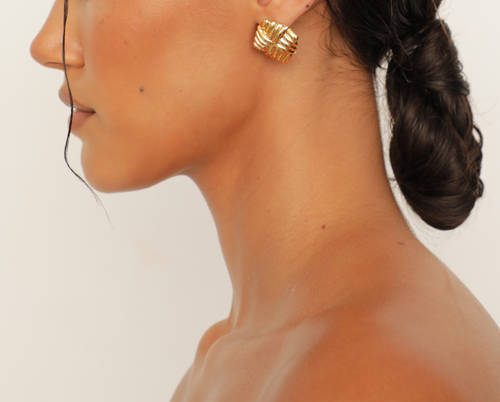 Heaven Mayhem Wind Earrings In Gold