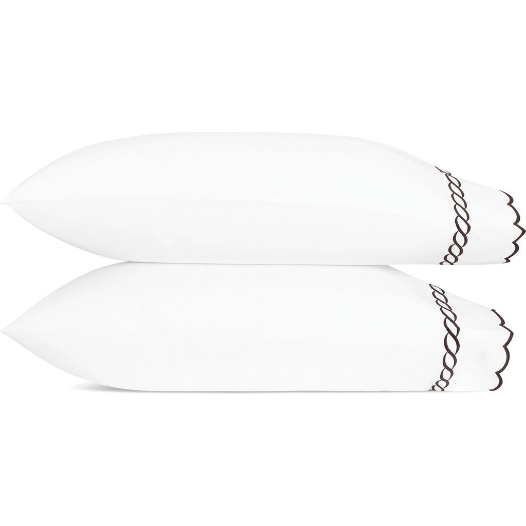 Matouk Classic Chain Scallop Set Of 2 600 Thread Count Pillowcases In Mocha