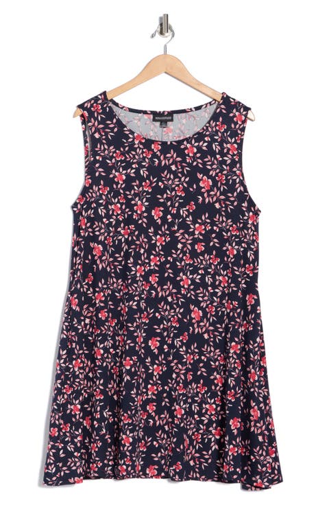 Scoop Neck Sleeveless Dress