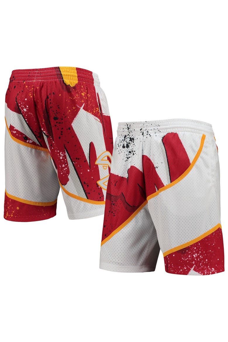Men's Mitchell & Ness White Atlanta Hawks Hardwood Classics 1986 Hyper Hoops Swingman Shorts, Main, color, White