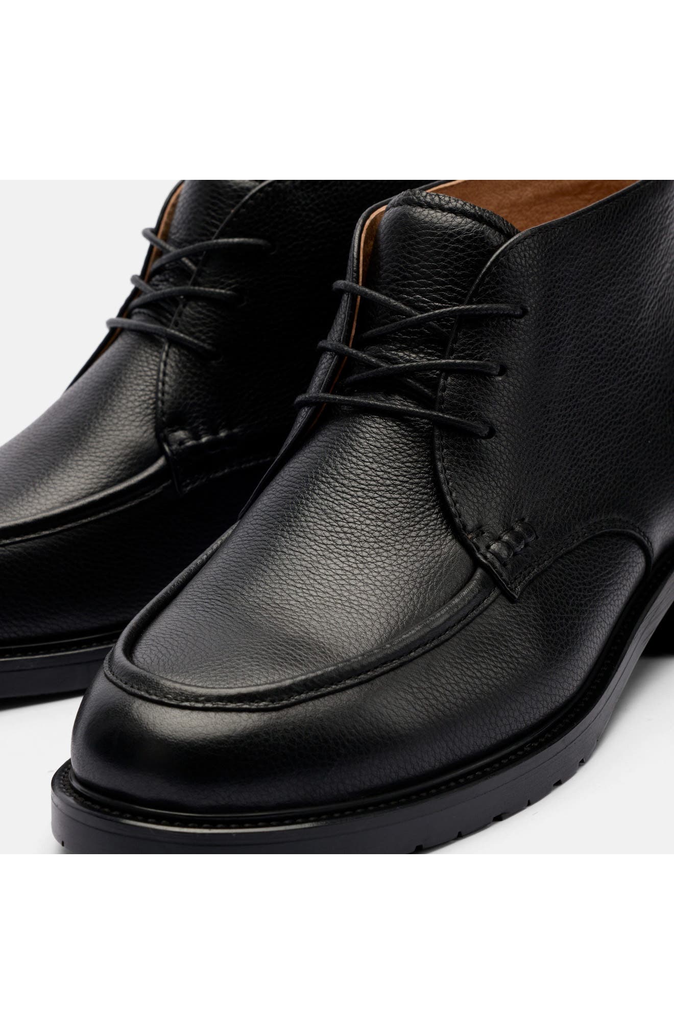 Logan Leather Chukka Boot, Alternate, color, BLACK