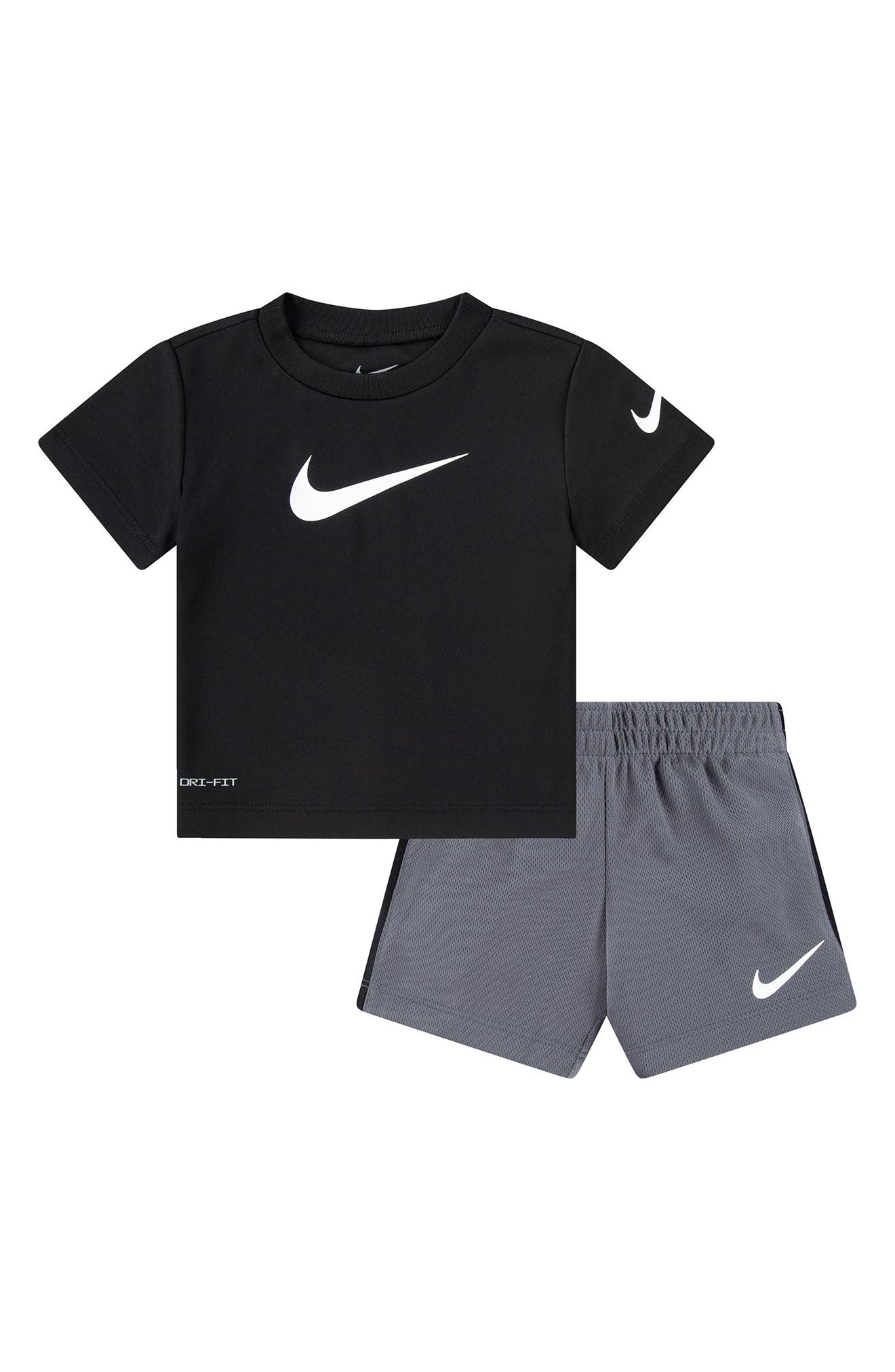 Nike Dri-FIT Swoosh T-Shirt & Shorts Set