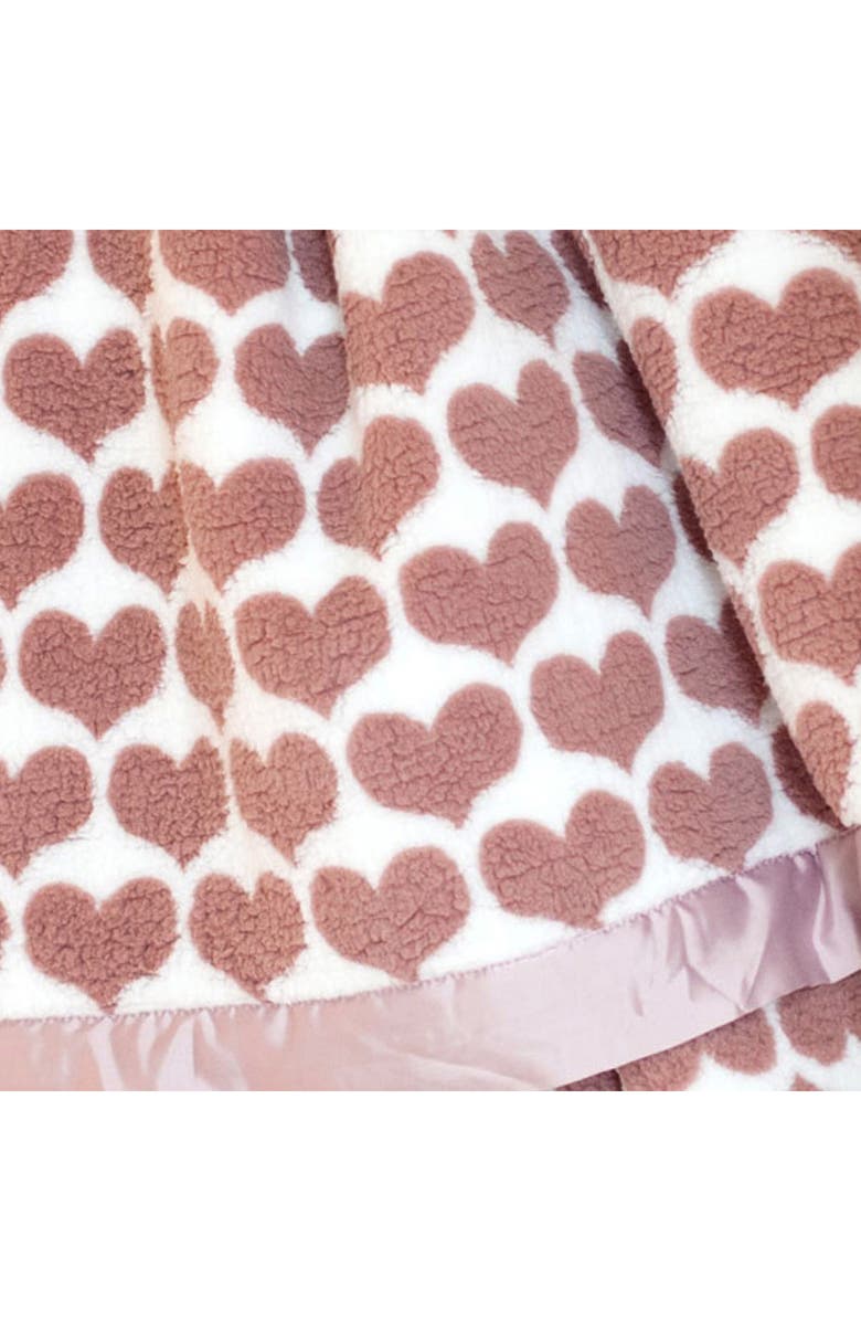 Little Giraffe Chenille Heart Throw Blanket, Alternate, color, 