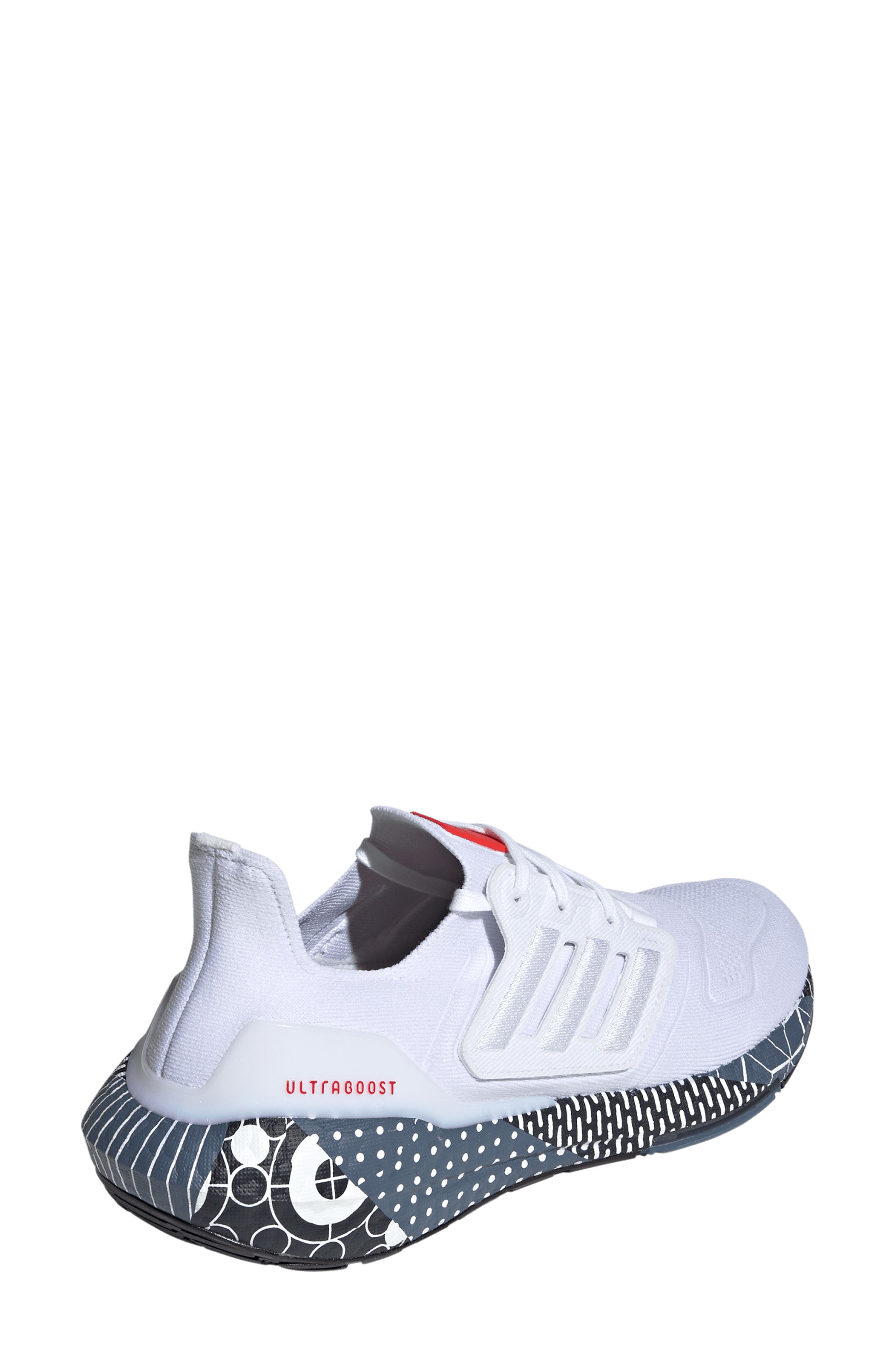 adidas Ultraboost 22 Running Shoe, Alternate, color, 