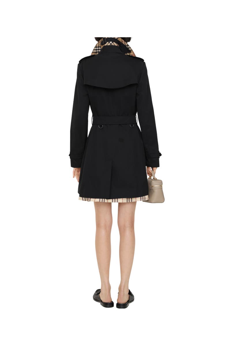 Burberry Short Chelsea Heritage Trench Coat, Alternate, color, Black