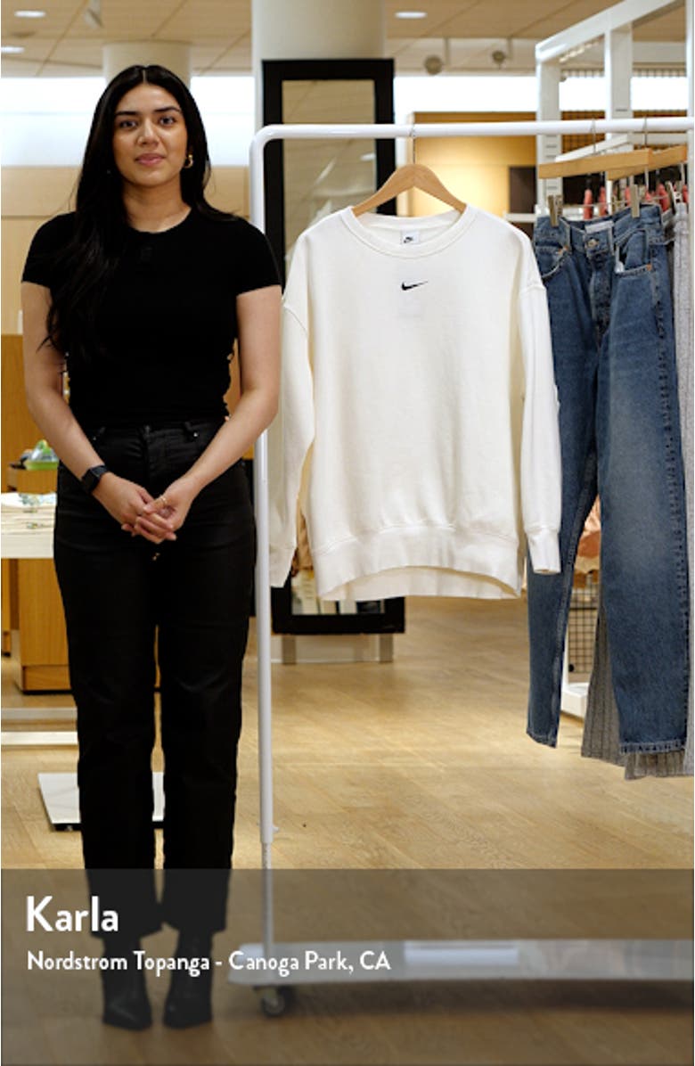 Sportswear Phoenix Fleece Sweatshirt, sales video thumbnail