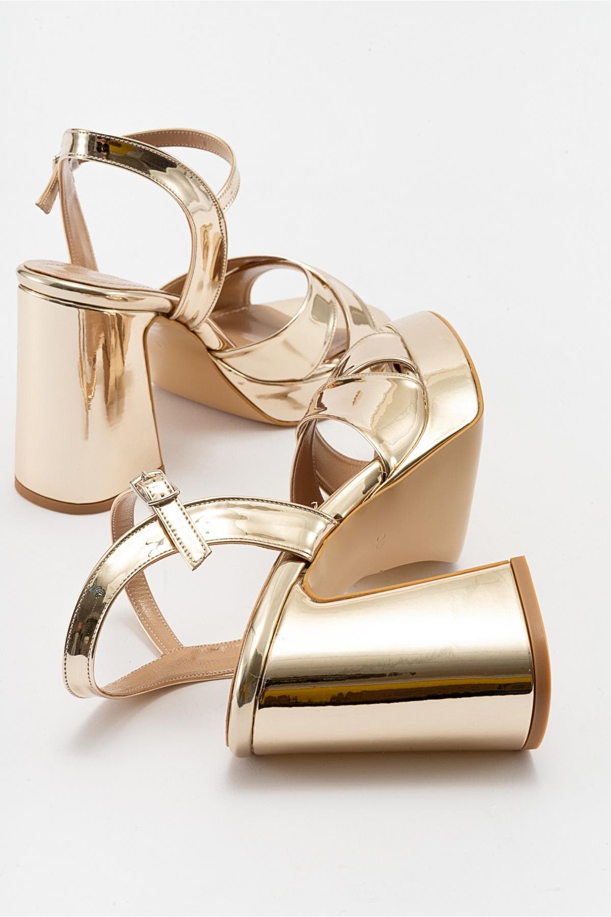 Yvonne Platform Sandals, Alternate, color, Gold