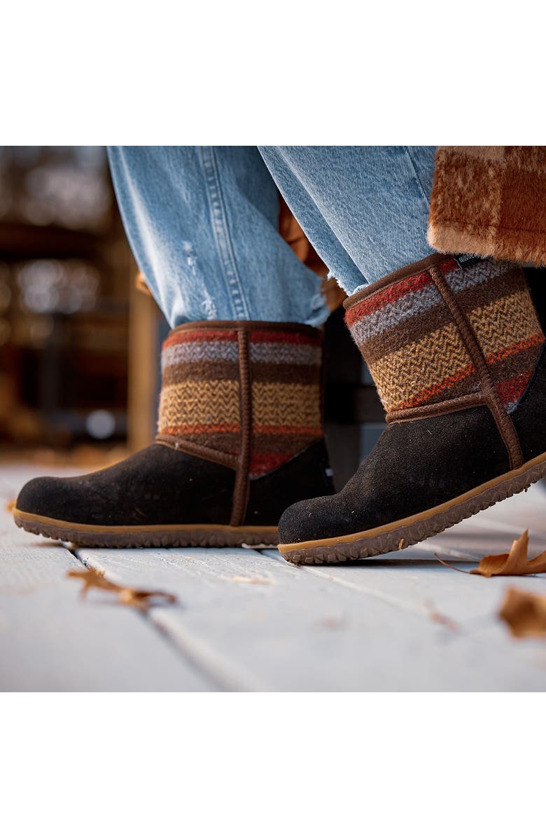 Minnetonka Tali Faux Fur Lined Boot, Alternate, color, Black Multi