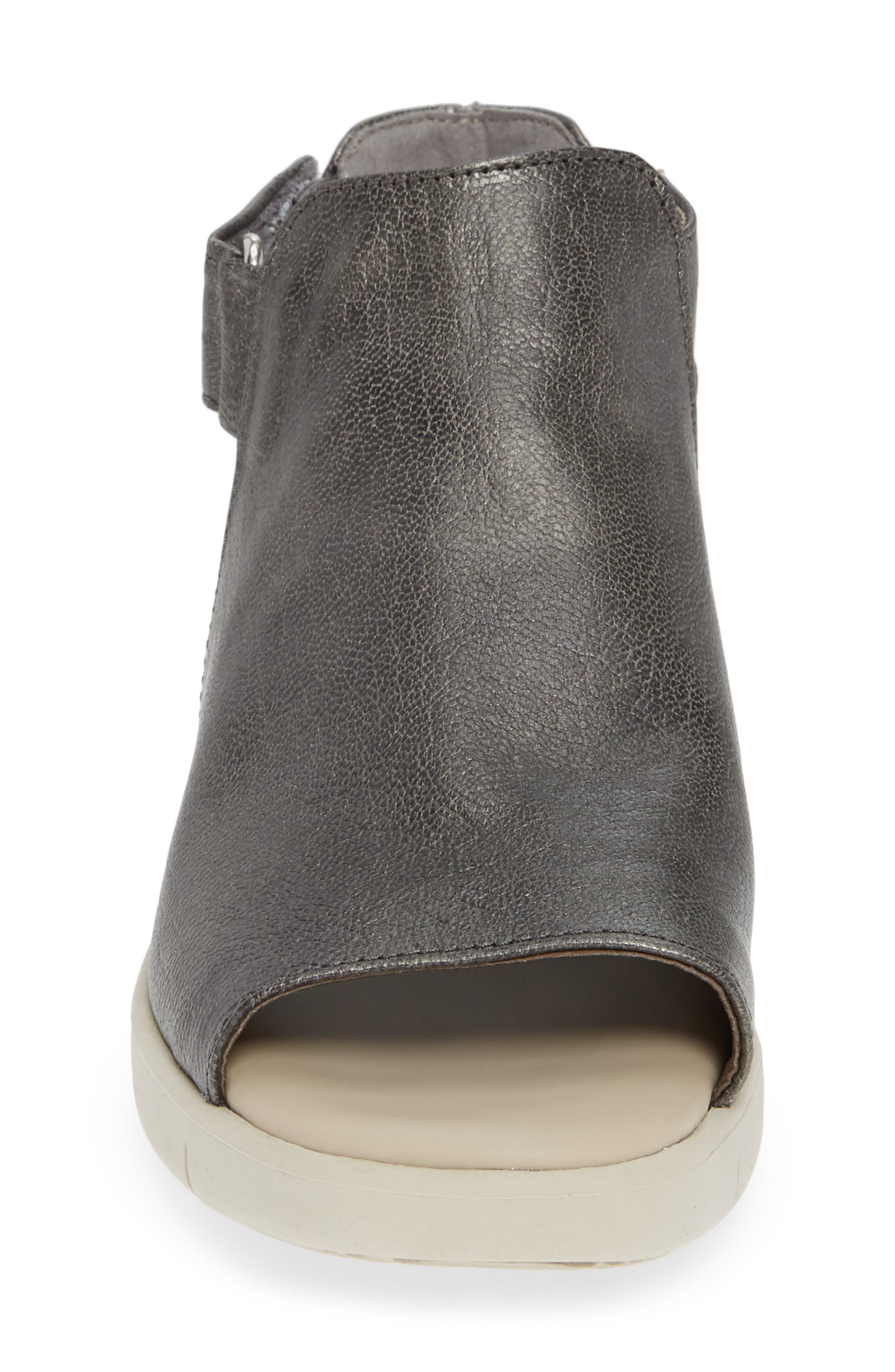 Front Row Sandal, Alternate, color, GREY LEATHER