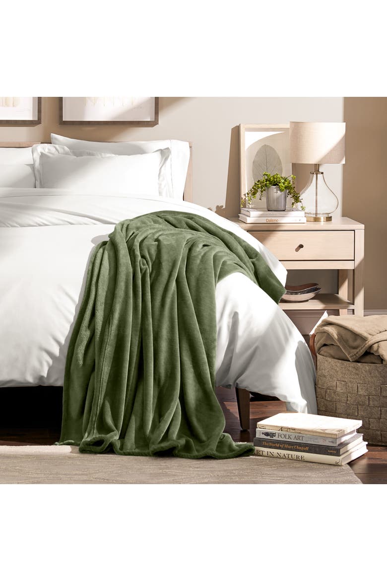 Microplush Fleece Throw Blanket, Alternate, color, Cypress
