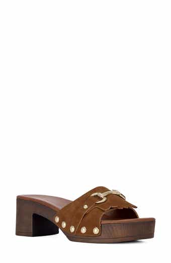 Epsilon Suede Platform Sandal