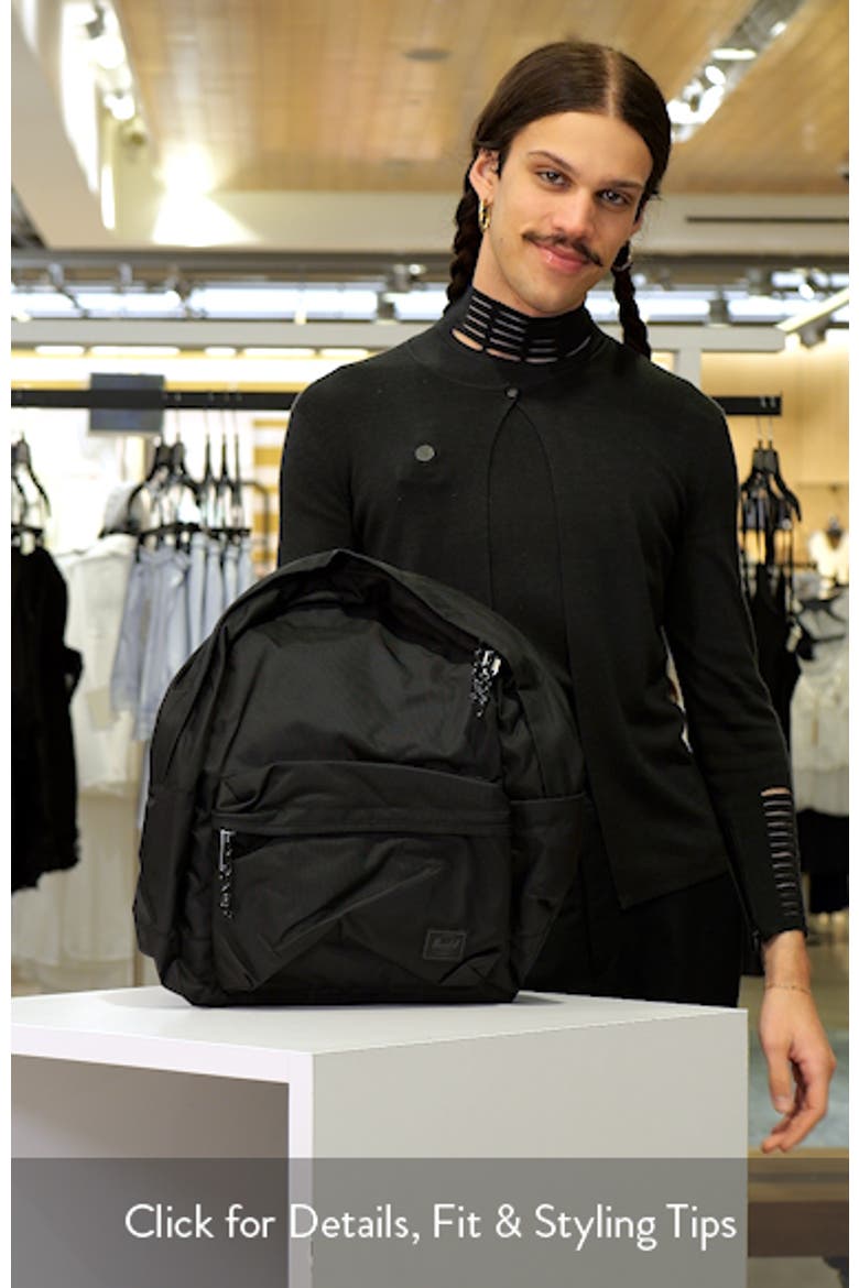 Classic XL Backpack video