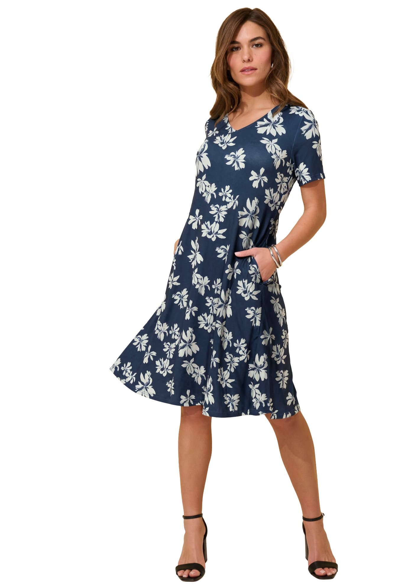 NAVY TOSSED BLOSSOMS