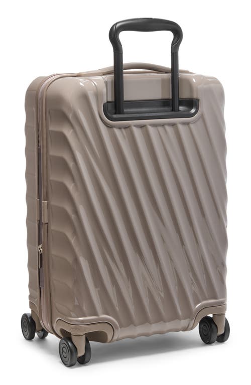Tumi 19 Degree 22-inch International Spinner 4 Wheel Carry-on Bag In Gray