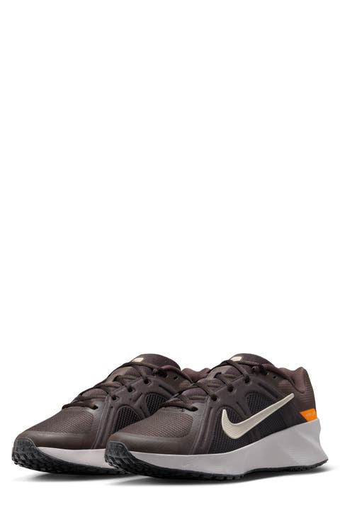 Metro Tek Sneaker