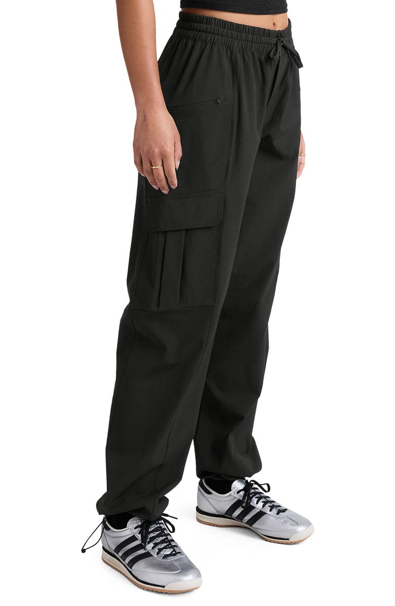 Beyond Yoga Peak Pants, Alternate, color, Black