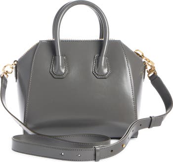 [名作] GIVENCHY 'Antigona' mini handbag Mini Antigona bag in grained leather in - black | Givenchy US