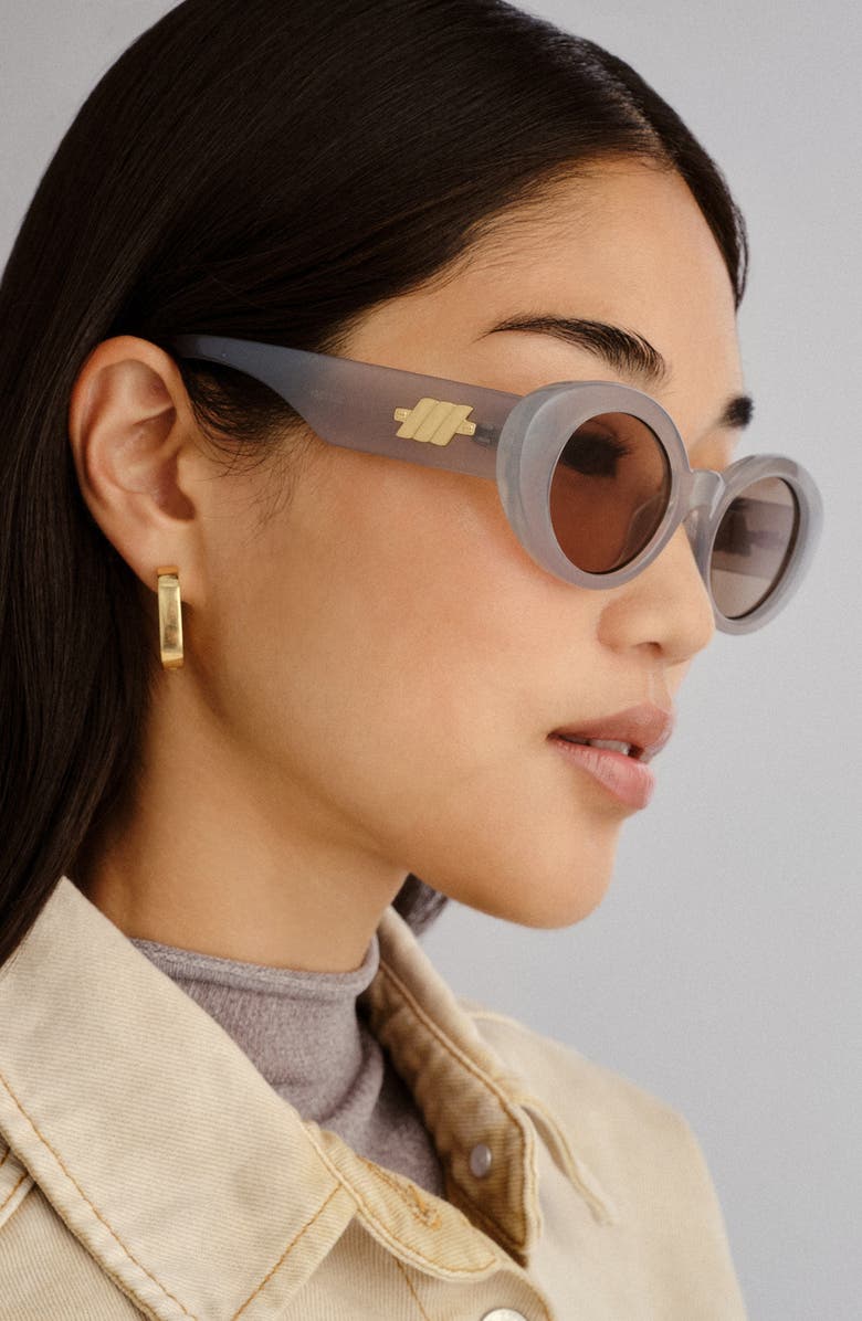 Le Specs Nouveau Vie 50mm Oval Sunglasses, Alternate, color, Cloud / Mocha Mono