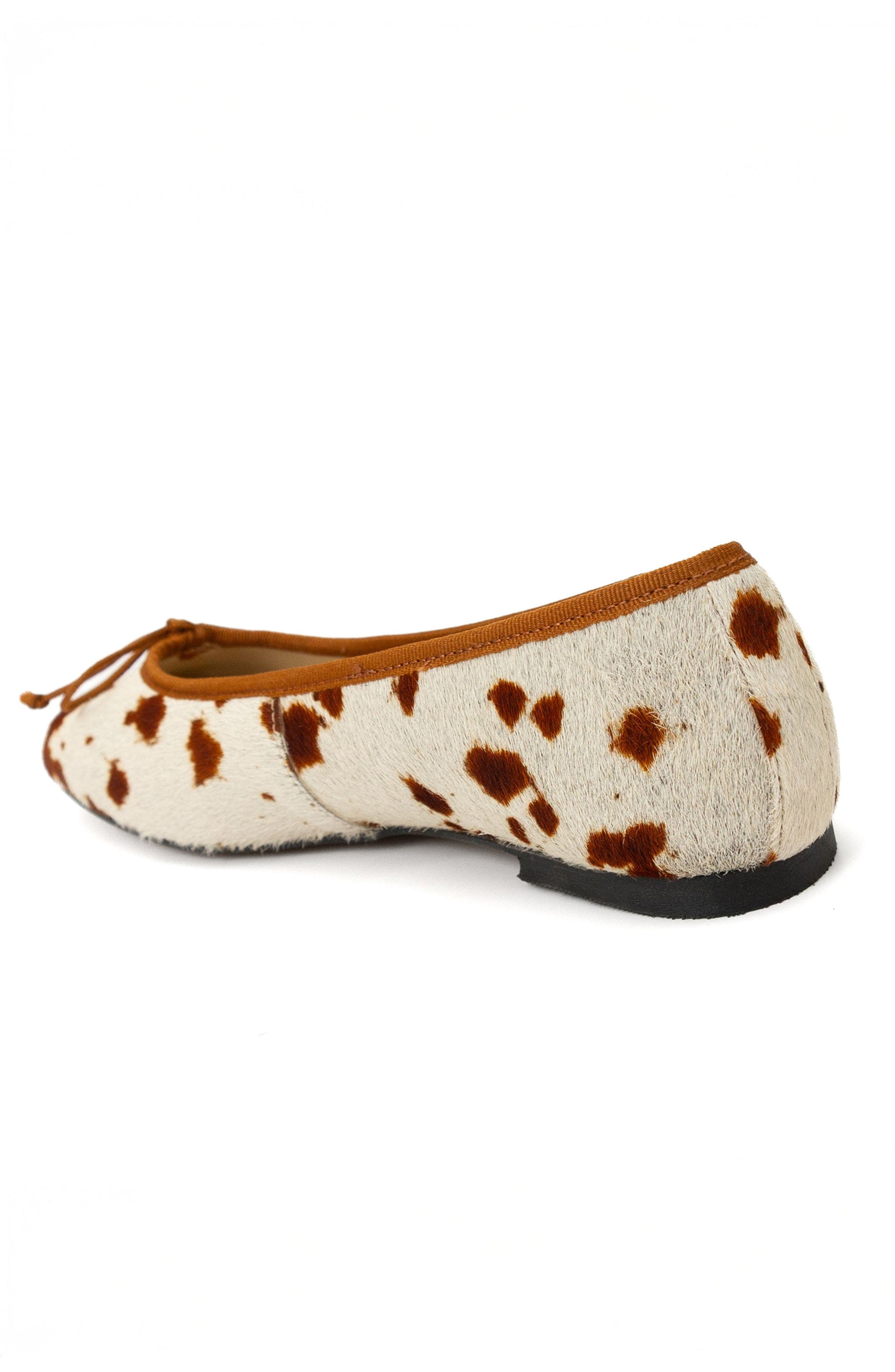 Menina Step Sandrine Ballet Flat, Alternate, color, Brown/White