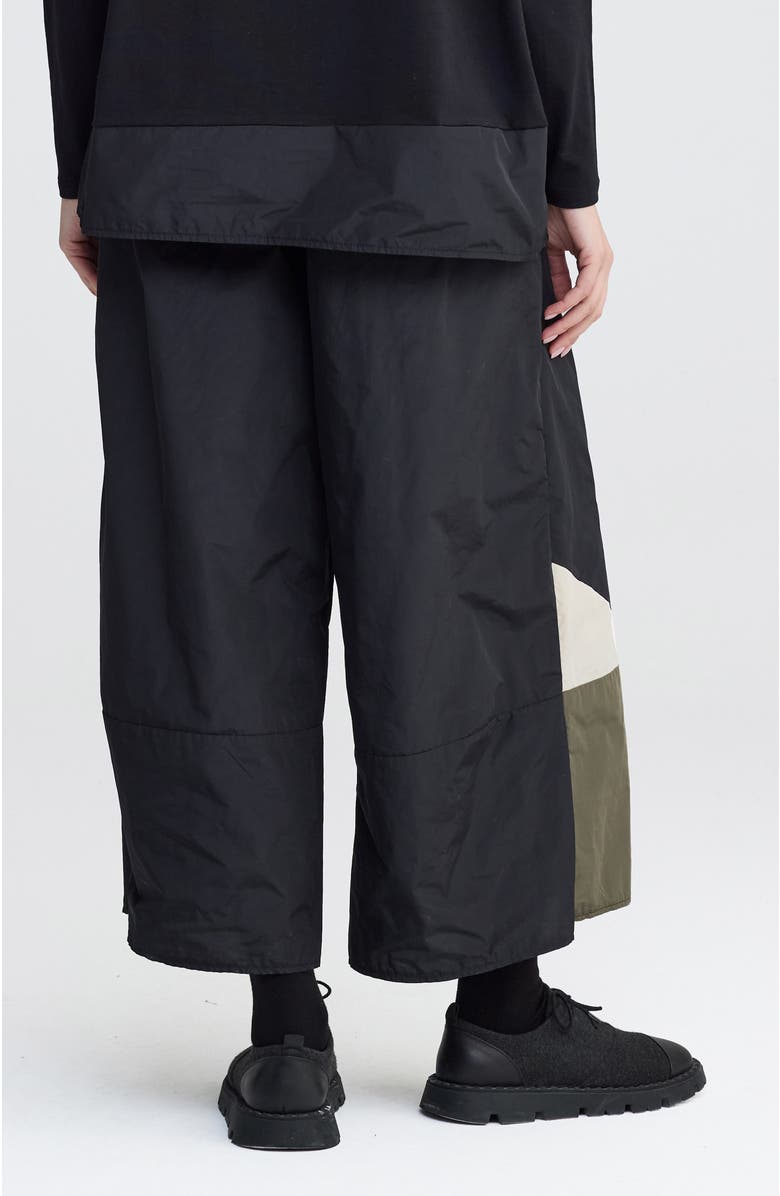 LUUKAA Brooklyn Cropped Graphic Pants, Alternate, color, Black