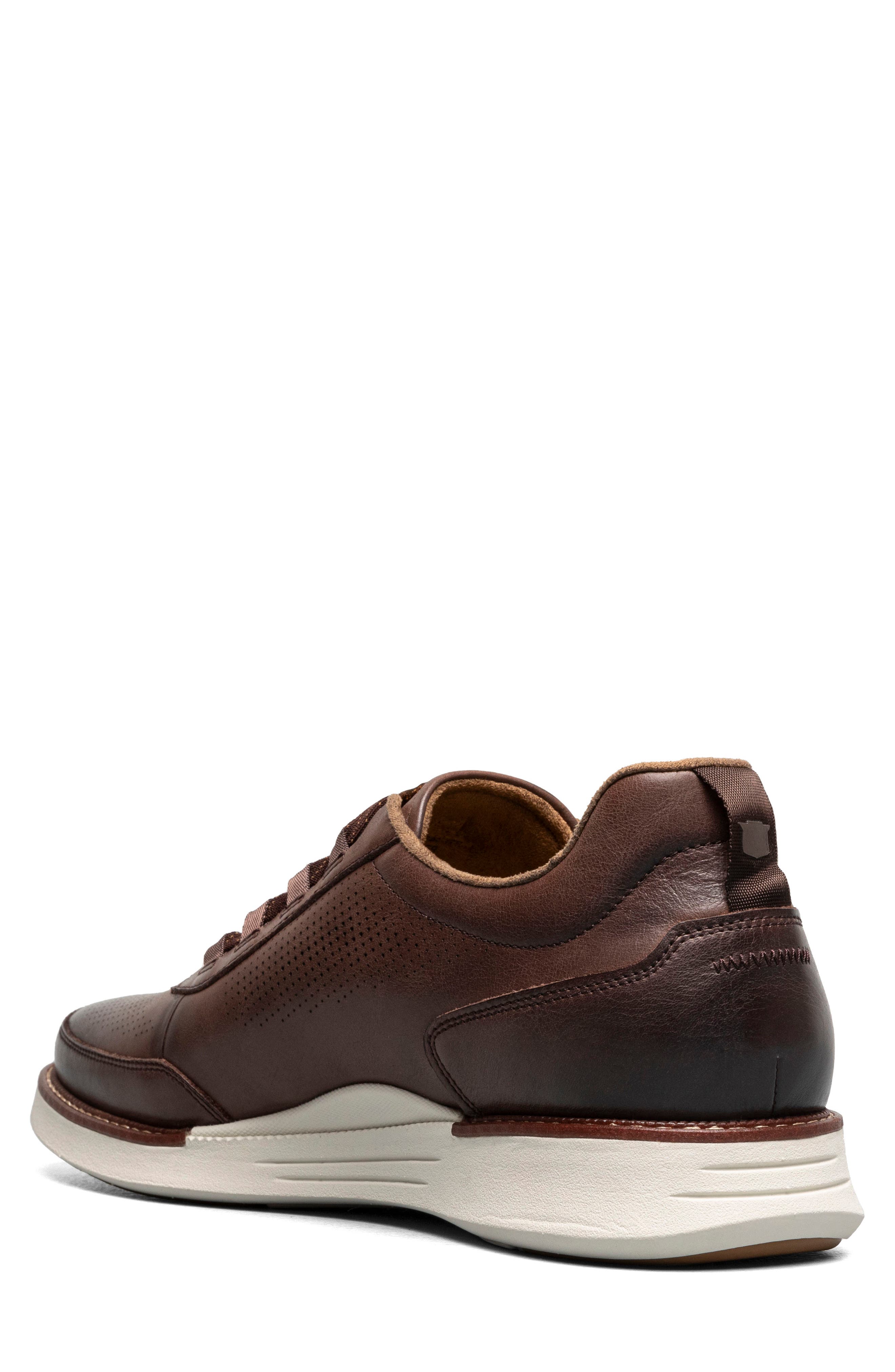 Launch Elastic Lace Sneaker, Alternate, color, BROWN
