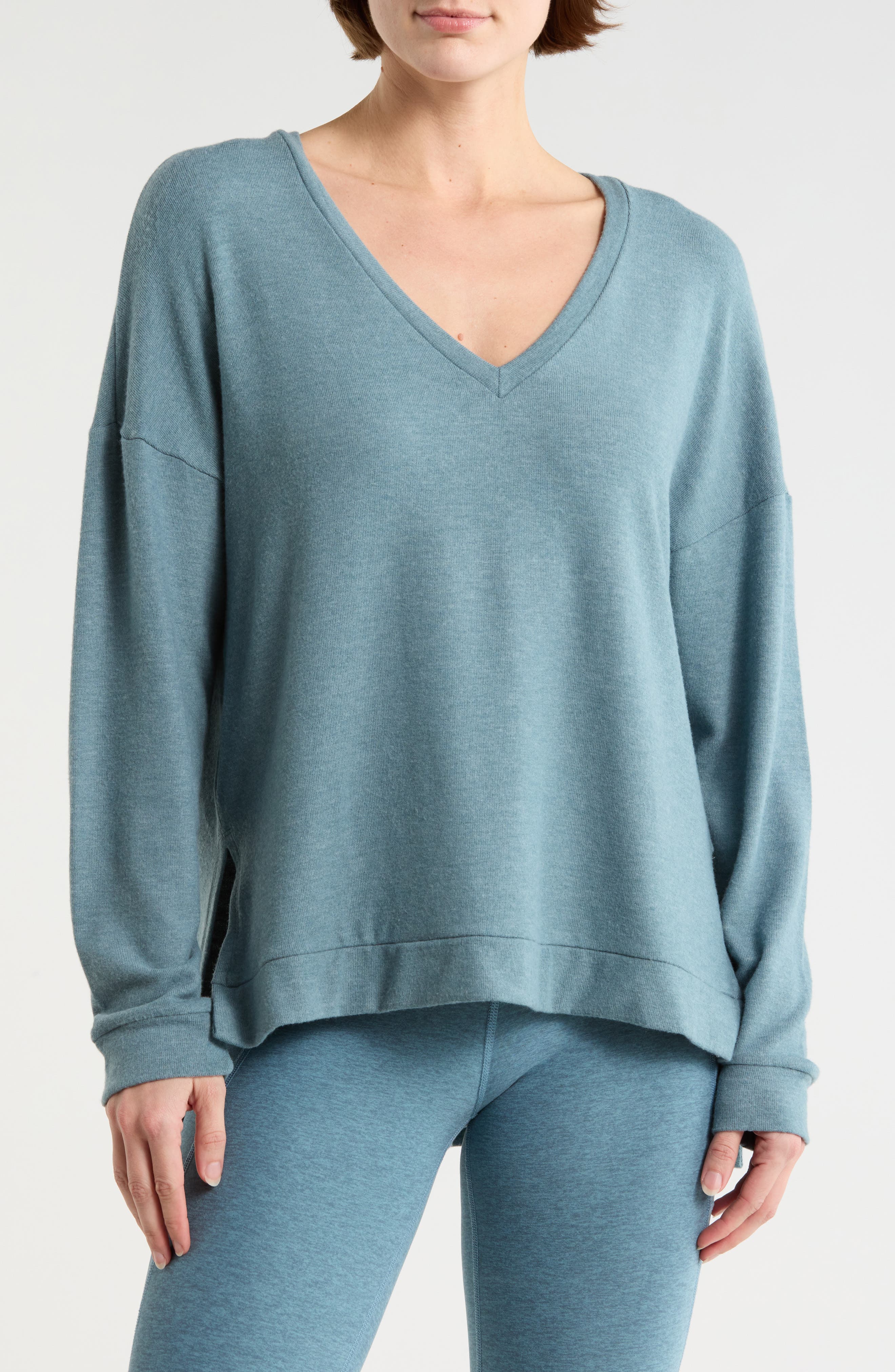 Beyond Yoga Long Weekend Lounge Pullover