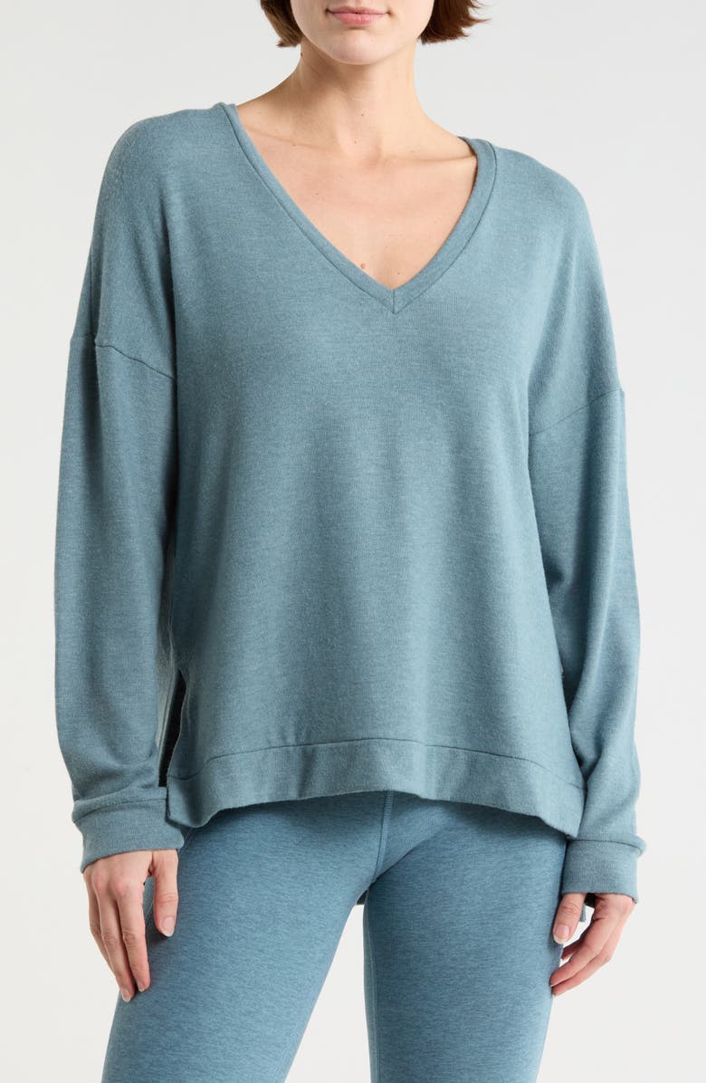 Beyond Yoga Long Weekend Lounge Pullover, Main, color, Storm