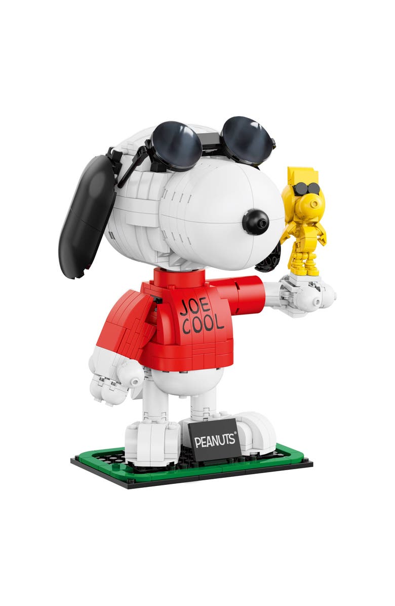 Brickcraft Peanuts Joe Cool Building Set, Alternate, color, Red