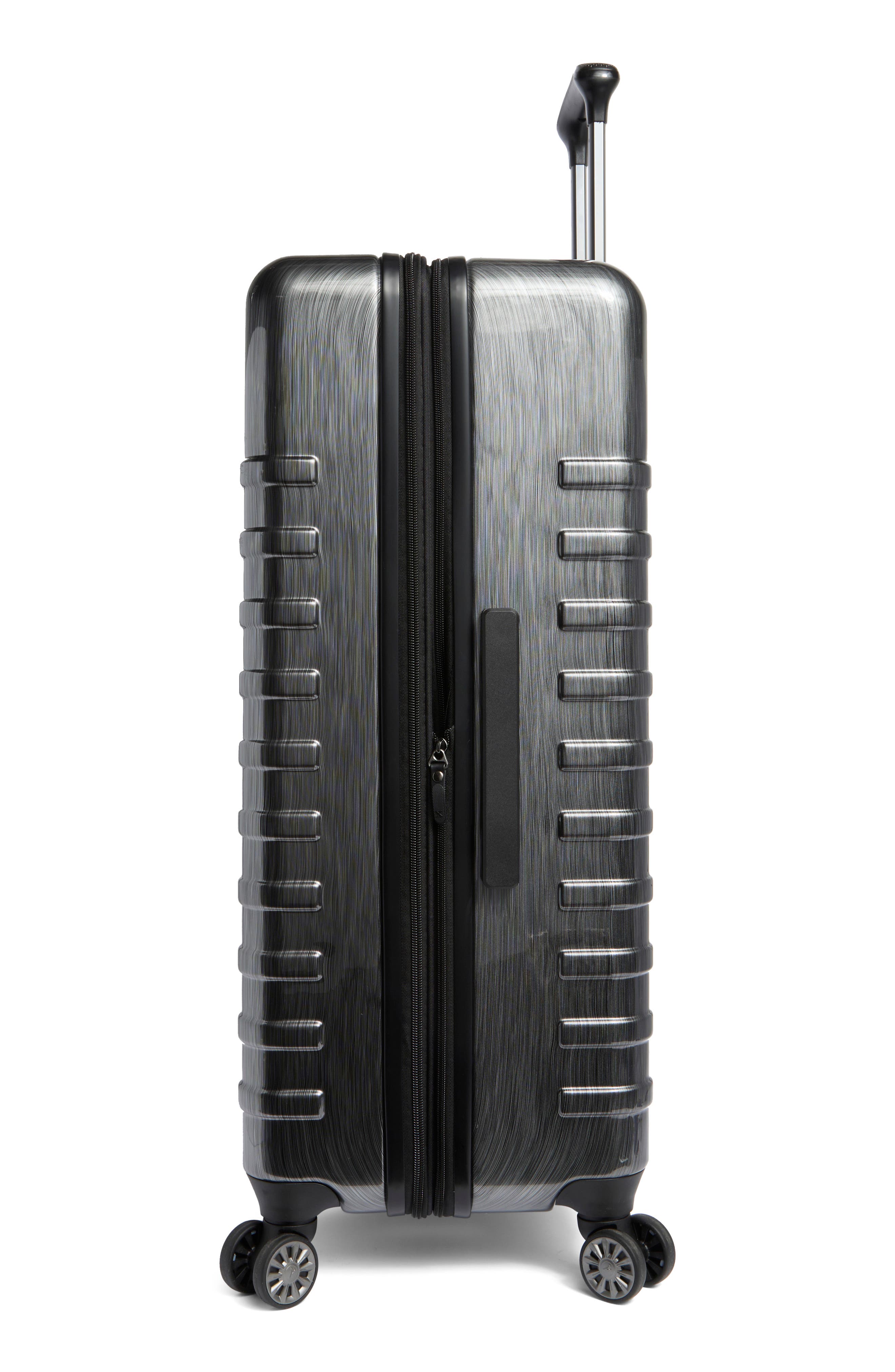 Rollmaster™ Lite 2 28-Inch Expandable Large Checked Hardside Spinner Luggage