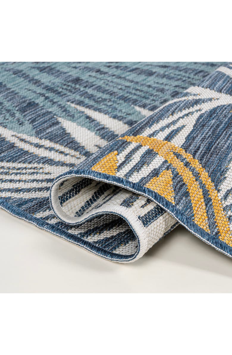 JONATHAN Y Calypso Coastal Casual Palm Frond Reversible Machine-Washable Indoor/Outdoor Area Rug, Alternate, color, Cream/Navy