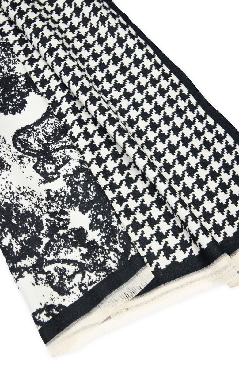 Reversible Houndstooth Print Scarf