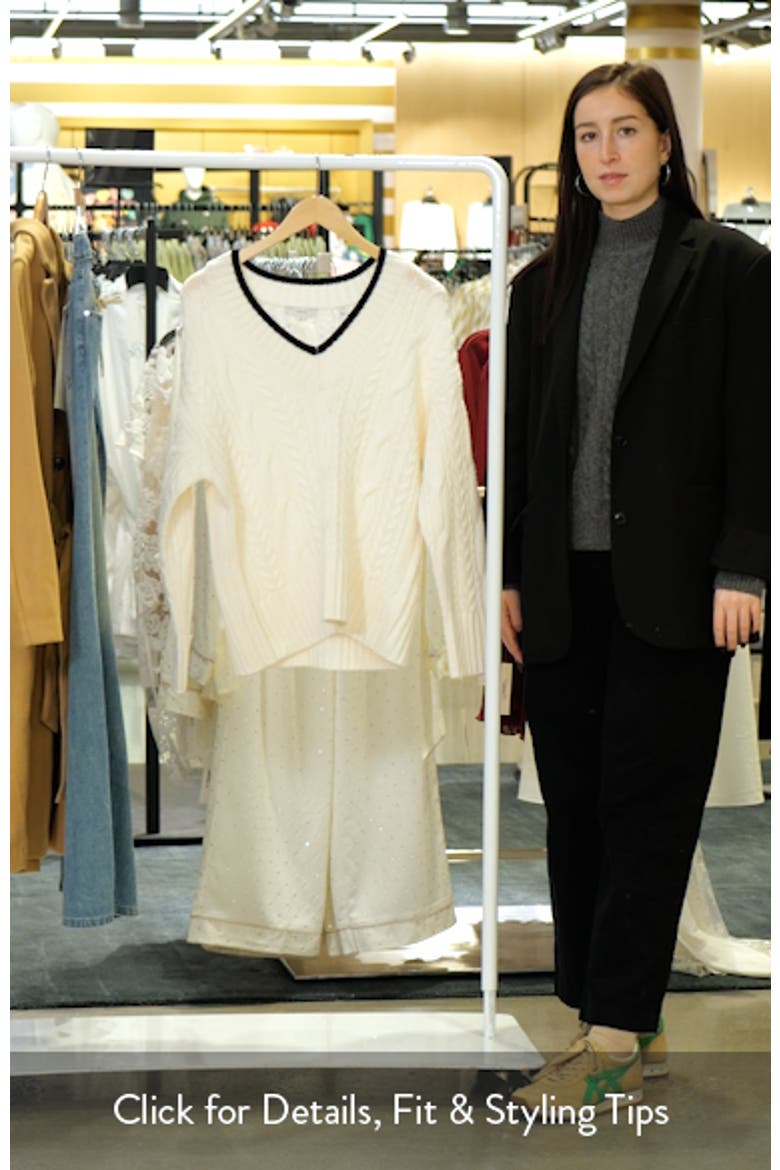 Oversize V-Neck Wool & Cashmere Cable Sweater video