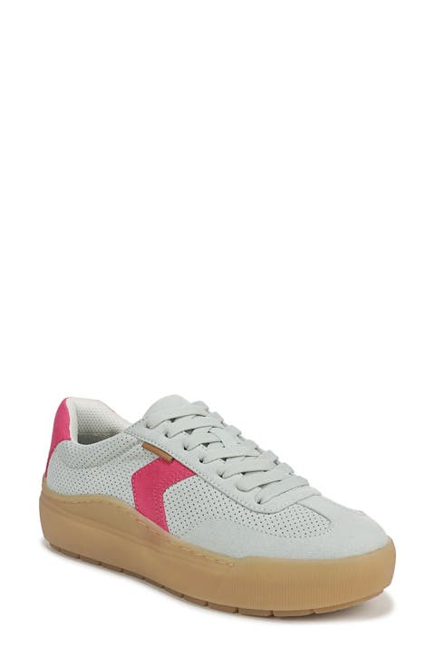 Time Off Win Low Top Sneaker (Women)