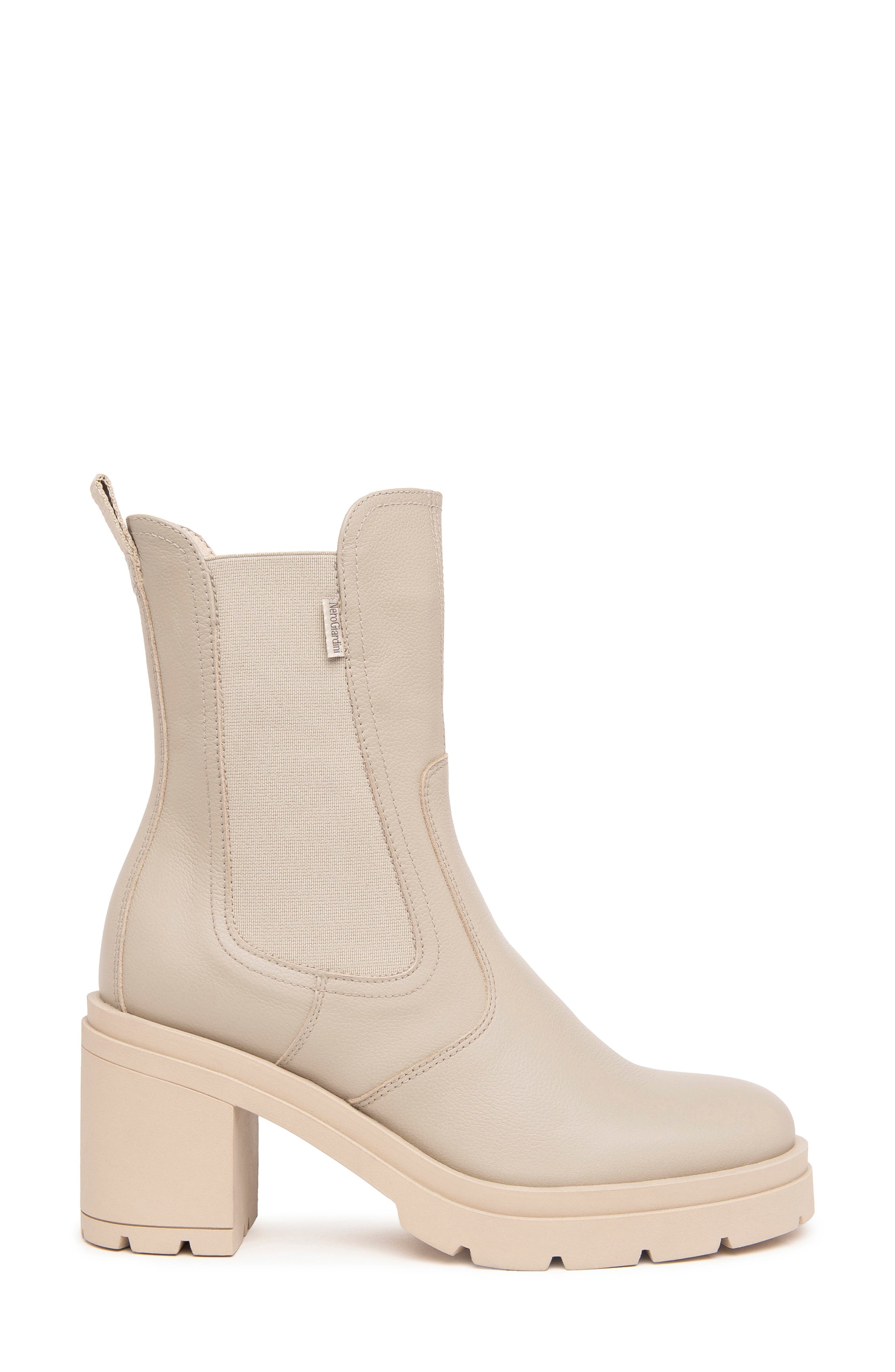 NeroGiardini Lug Sole Chelsea Boot, Alternate, color, Beige/ Khaki