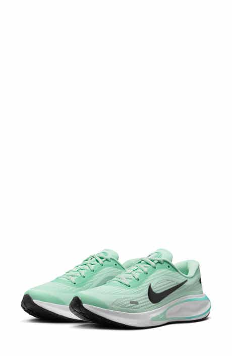 Nike Journey Road Runner Sneaker