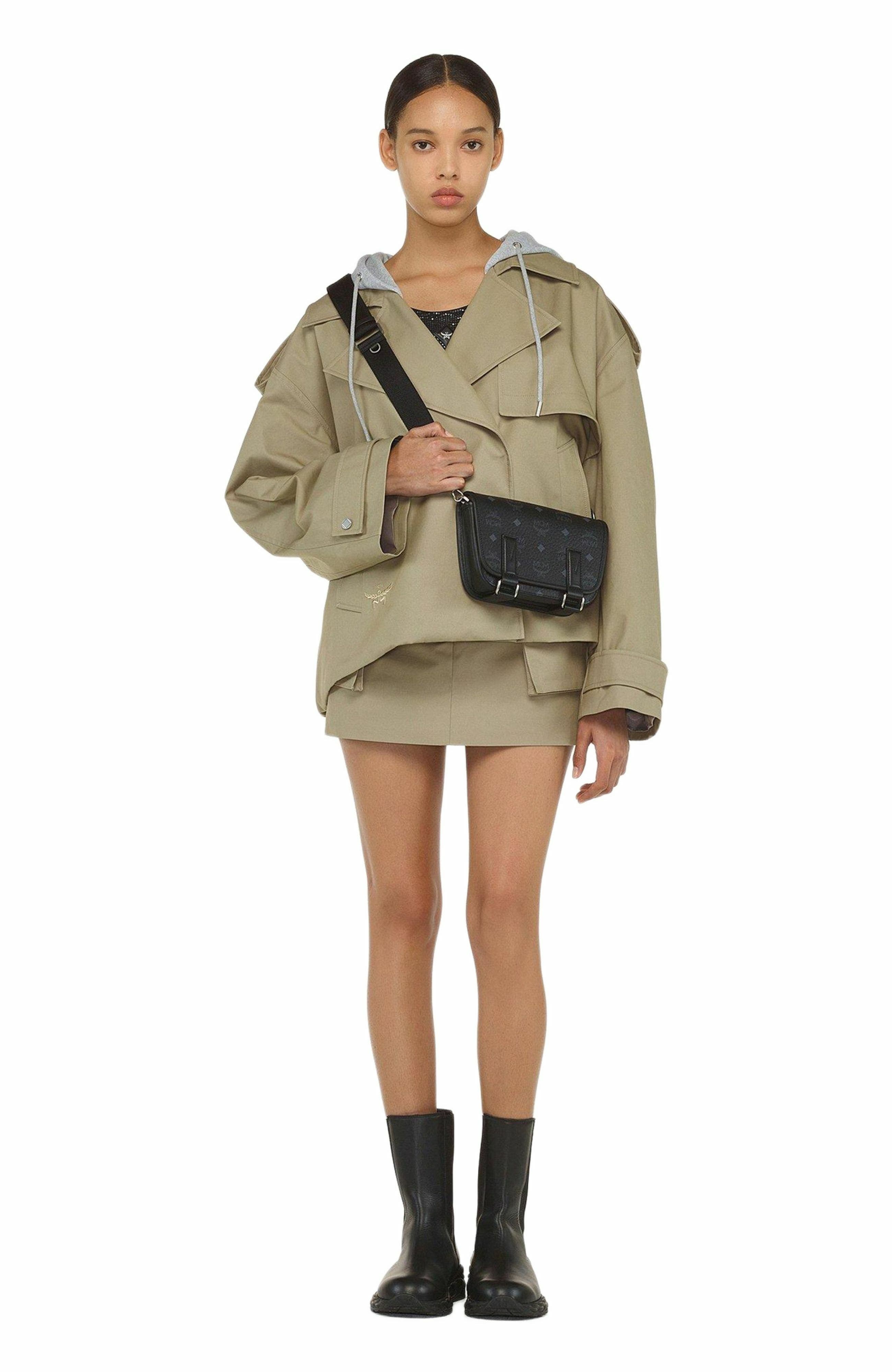 MCM Aren Messenger Bag in Visetos, Alternate, color, 