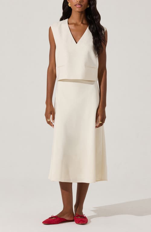ASTR ASTR THE LABEL V-NECK SLEEVELESS BOXY TOP 
