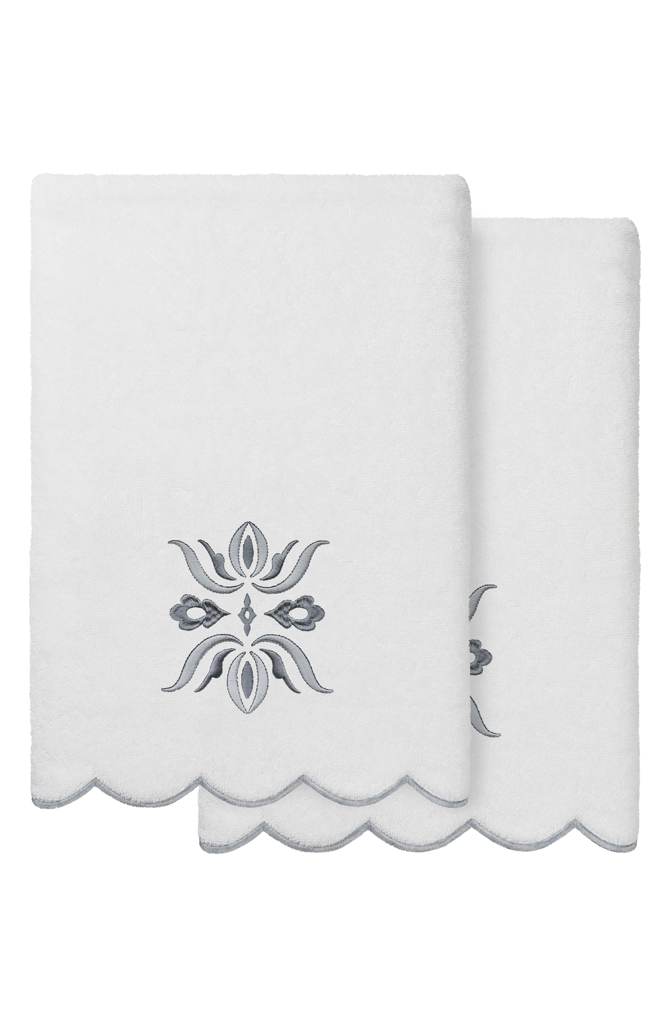 Flower Crest Scalloped 2-Piece Bath Towel Set