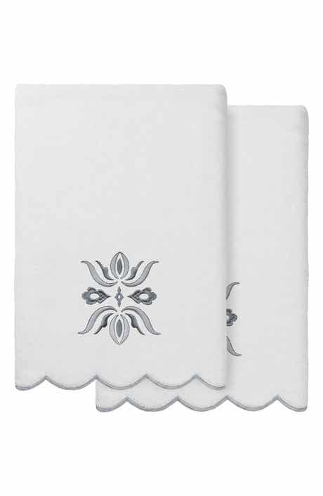 Flower Crest Scalloped 2-Piece Bath Towel Set