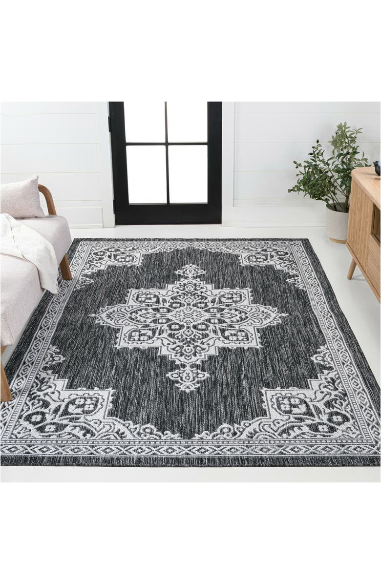 JONATHAN Y Arden Vintage Casual Medallion Indoor/Outdoor Area Rug, Alternate, color, Dark Gray/Cream
