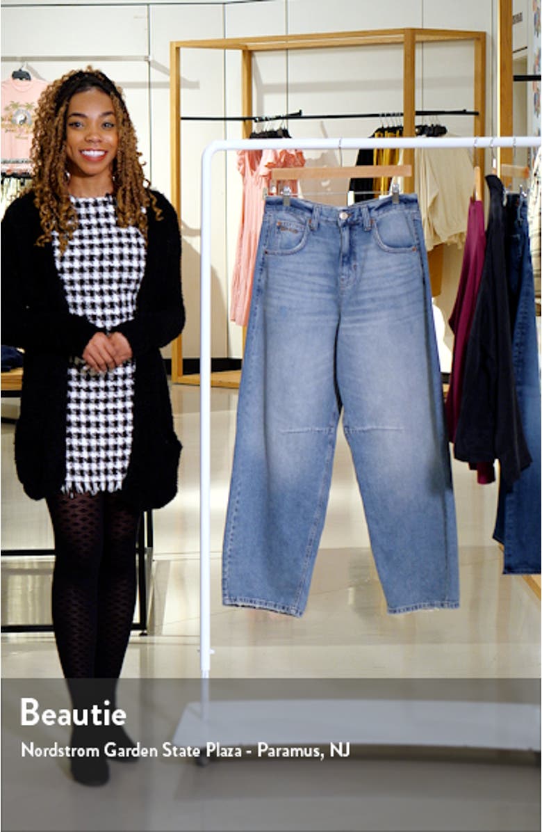 Logan Mid Vintage Barrel Jeans, sales video thumbnail