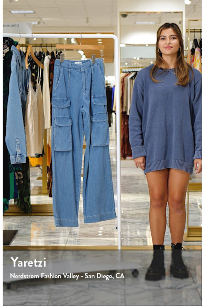 Relaxed High Waist Straight Leg Cargo Jeans video