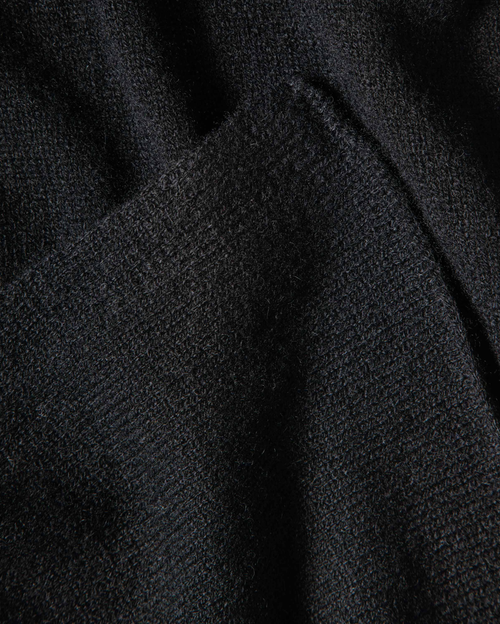 Monticelli Cashmere Pure Cashmere Maxi Wide Scarf In Black