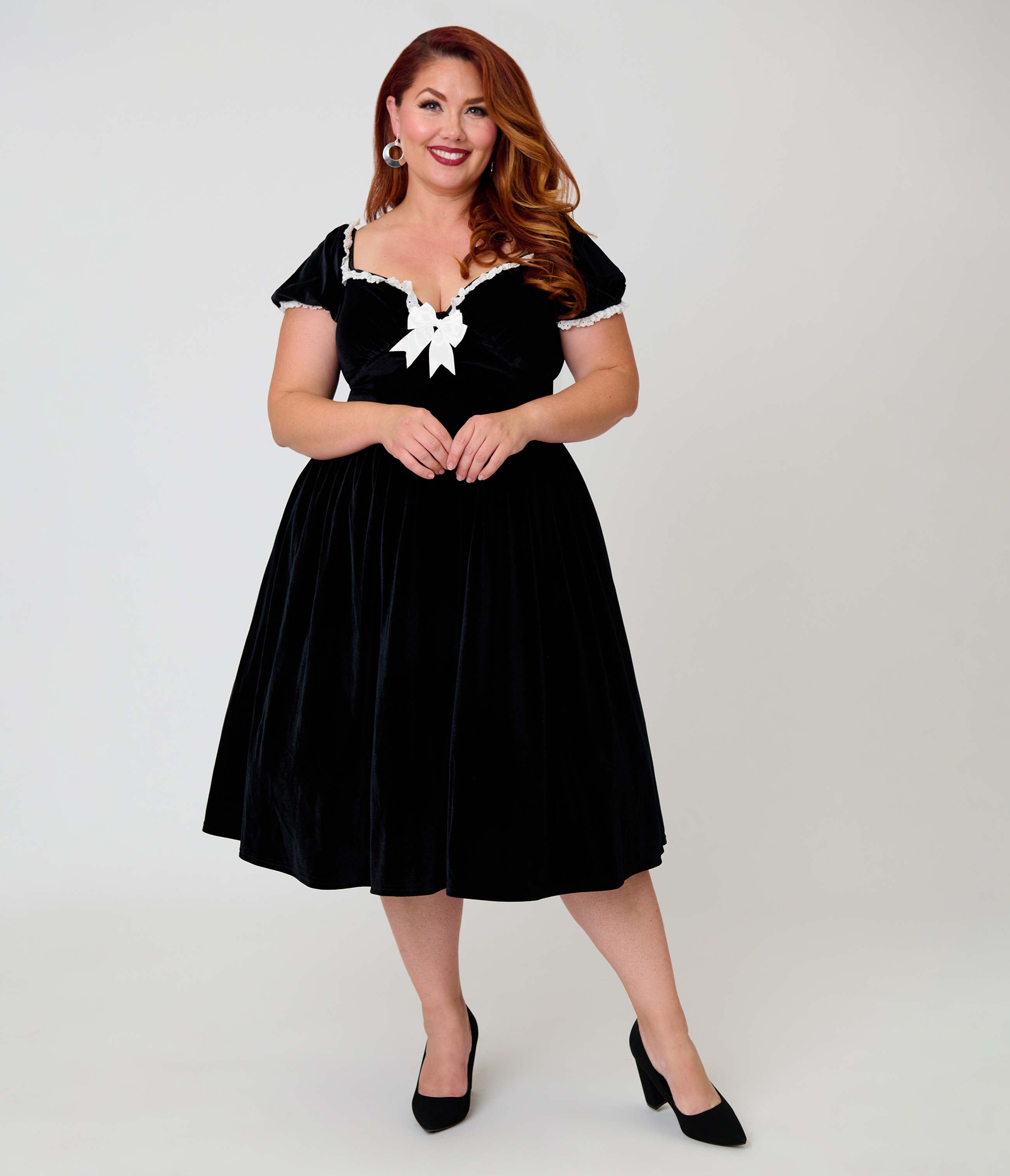 selected Black w/ White Ribbon