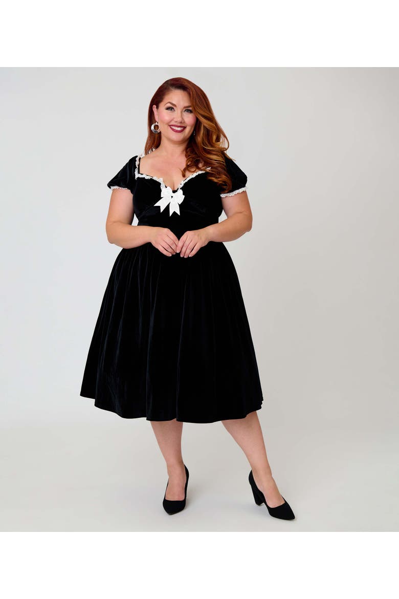 Plus Size Sweetheart Puff Sleeve Swing Dress, Main, color, Black w/ White Ribbon