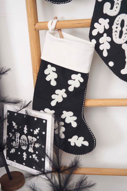 Carol & Frank Leaves Stocking Collection In Black