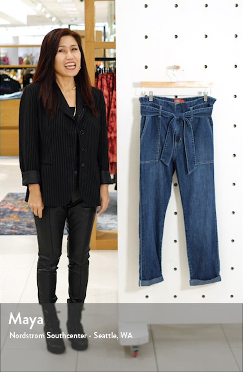 Paperbag Waist Jeans, sales video thumbnail